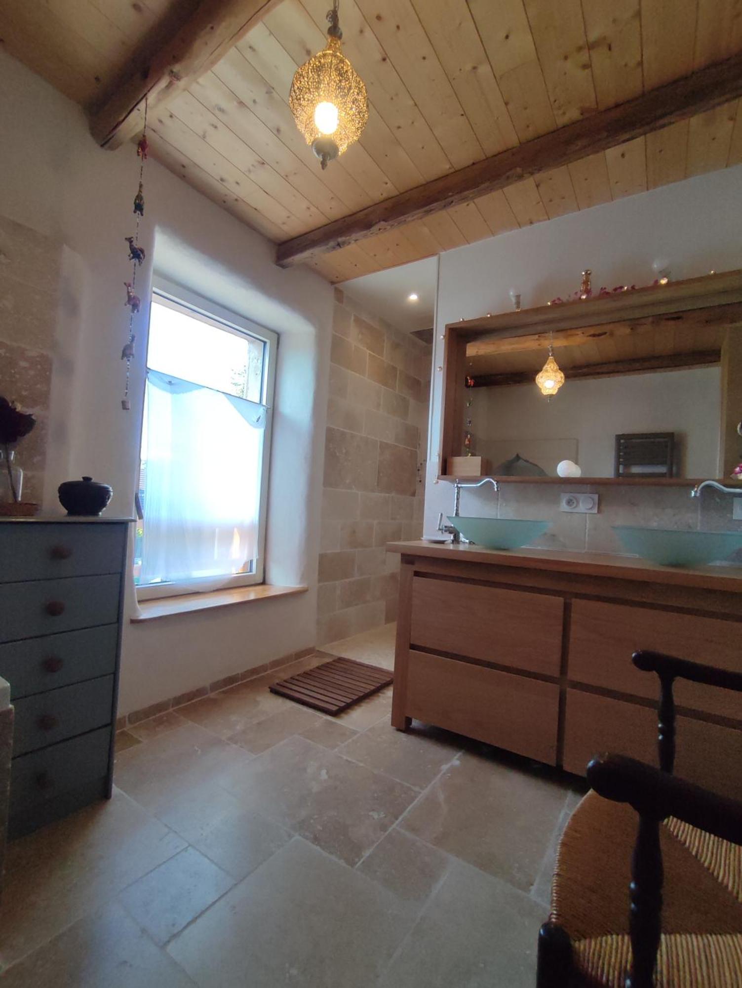 Chambre Atypique 2 Pers 200M Du Lac Saint-Jorioz Ngoại thất bức ảnh